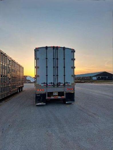 Used 2010 EBY 48FT Hopper/Grain Trailer