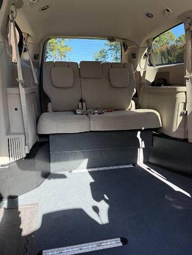 Used 2012 Dodge Grand Caravan SXT