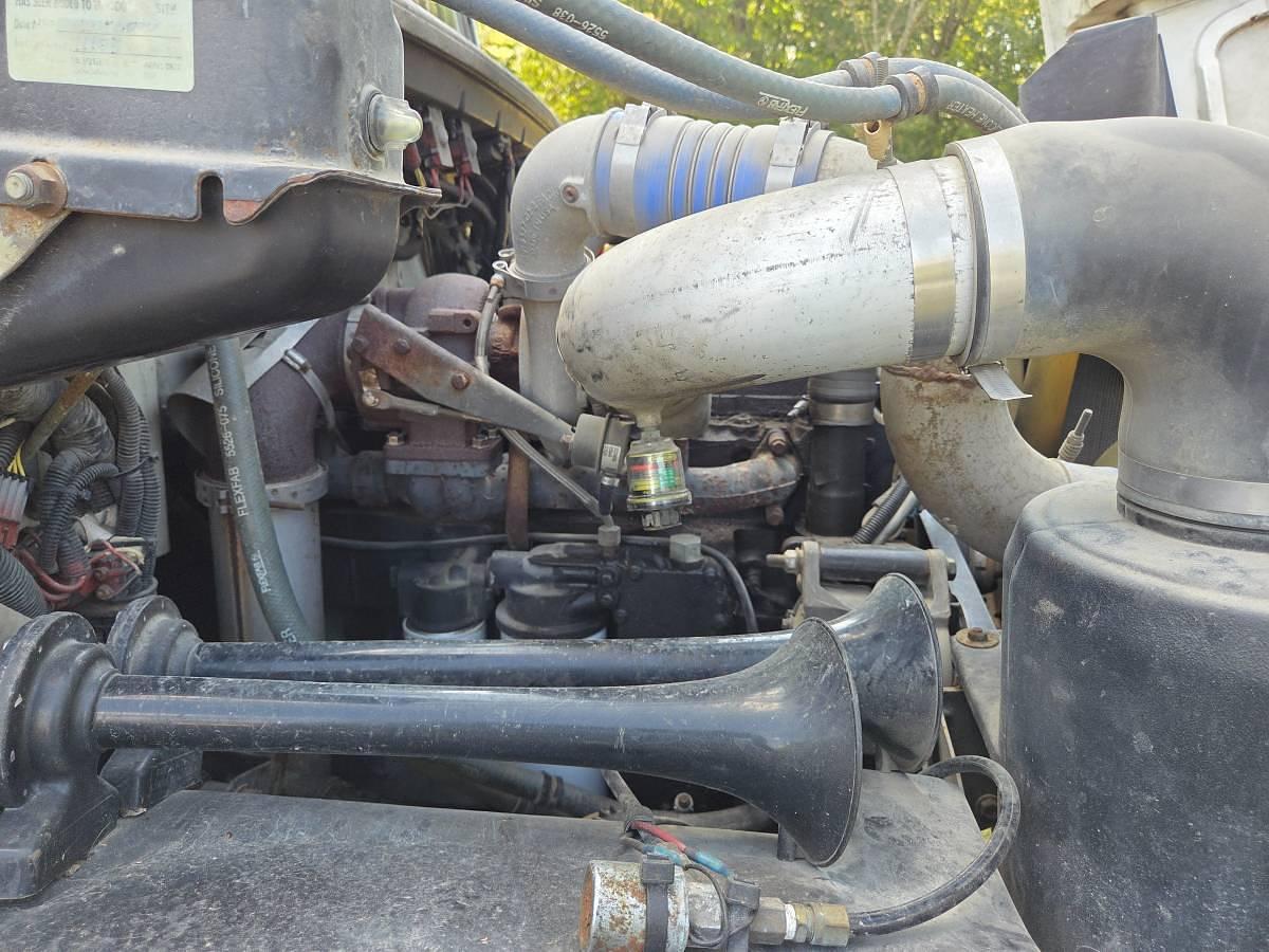 Used 1999 Frieghtliner FL70