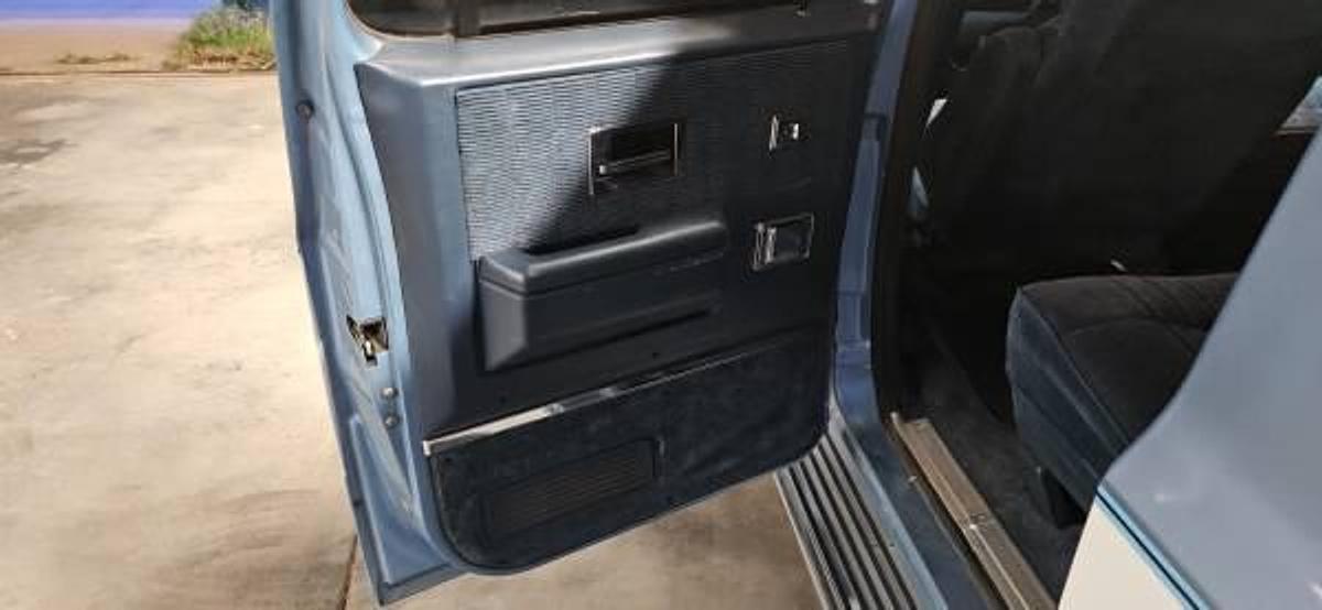 Used 1990 GMC Suburban
