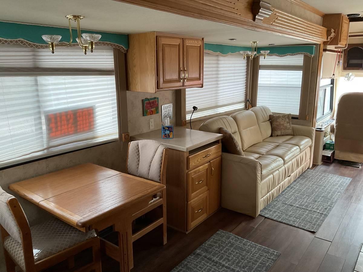 Used 2005 Alfa See Ya 40’ Diesel Pusher