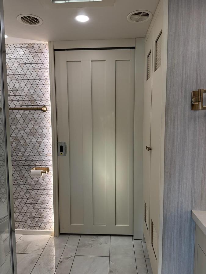 Used 2024 Tiffin Zephyr 45FZ