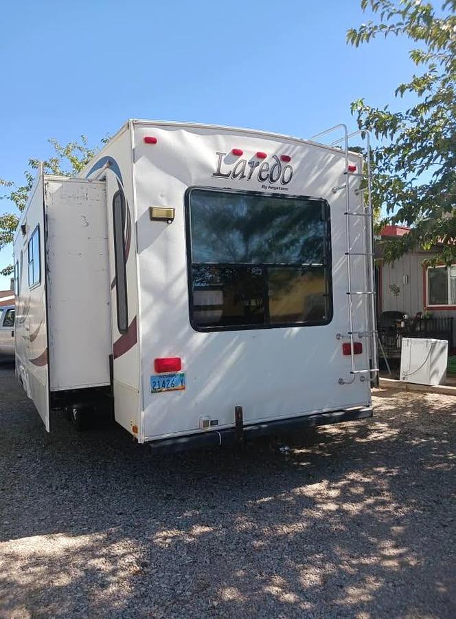 Used 2012 Keystone Loredo 324RL Fifth Wheel