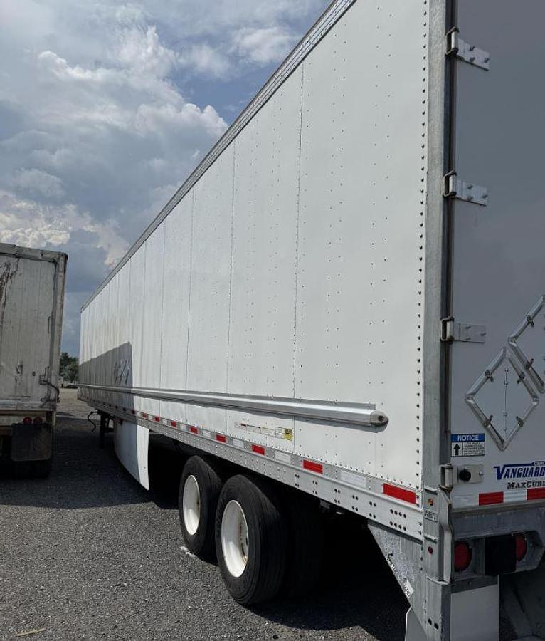 Used 2021 VANGUARD 53 ft x 102 in Dry Van Trailer