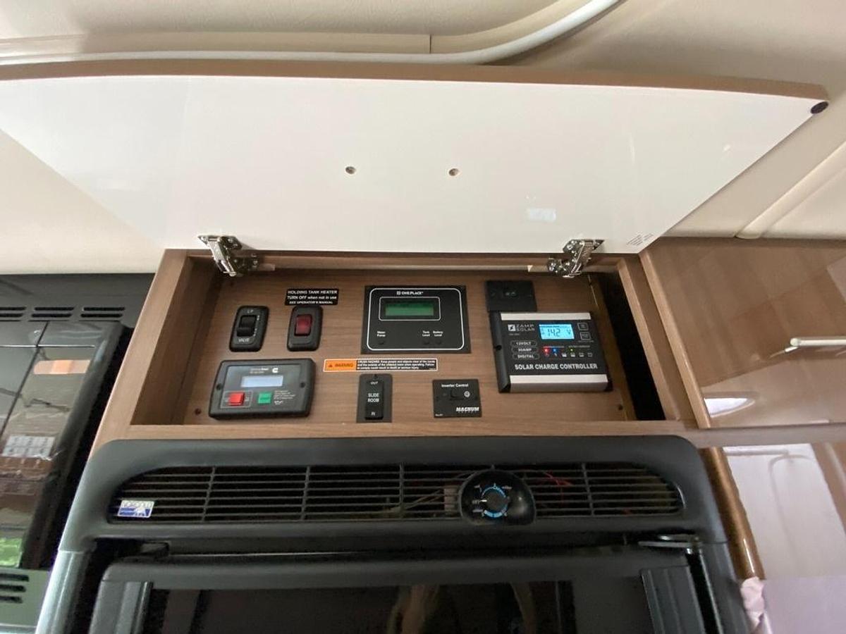 Used 2019 Winnebago View 24D Class C Motorhome