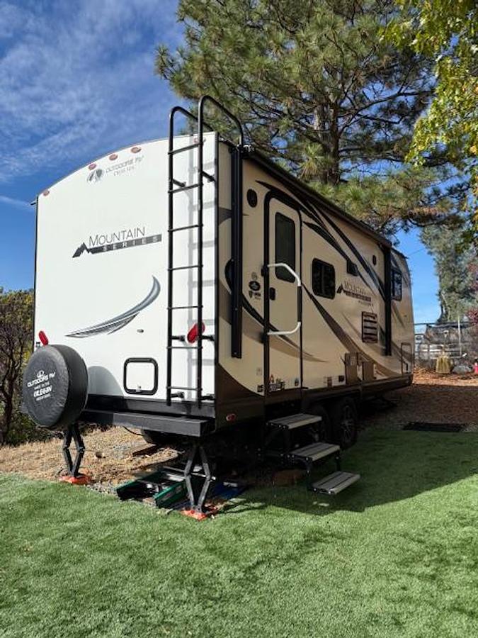 Used 2019 Outdoors RV Creekside Mountain Series