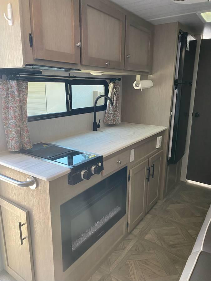Used 2024 Forest River Wildwood X-Lite
