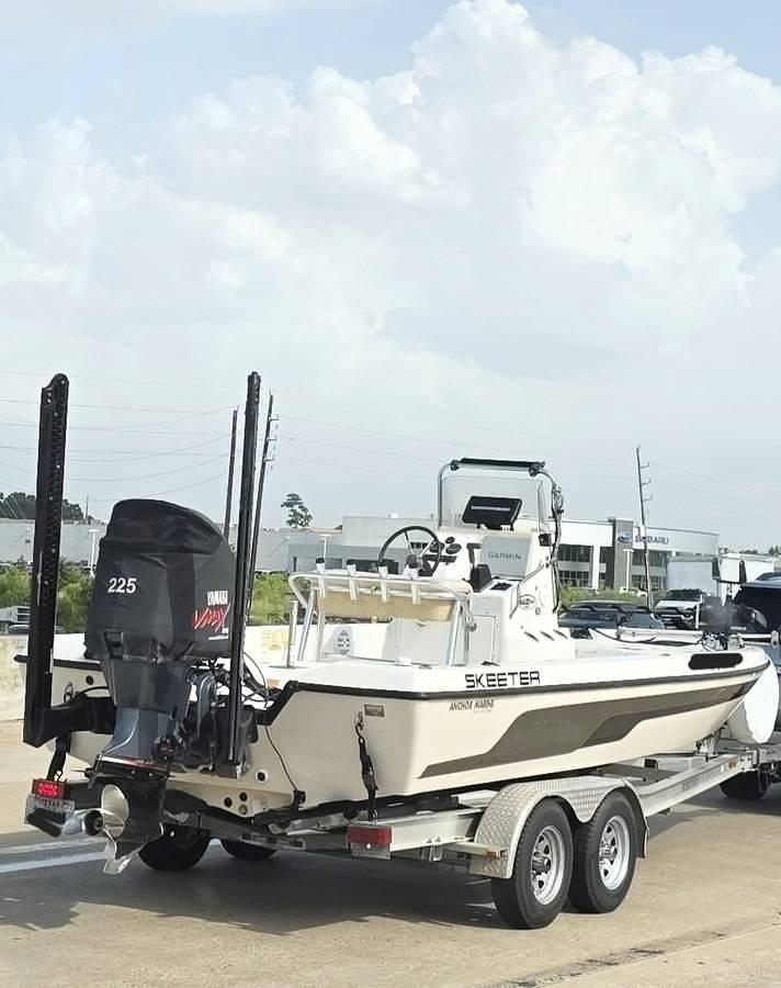 Used 2004 SKEETER ZX22 BAY