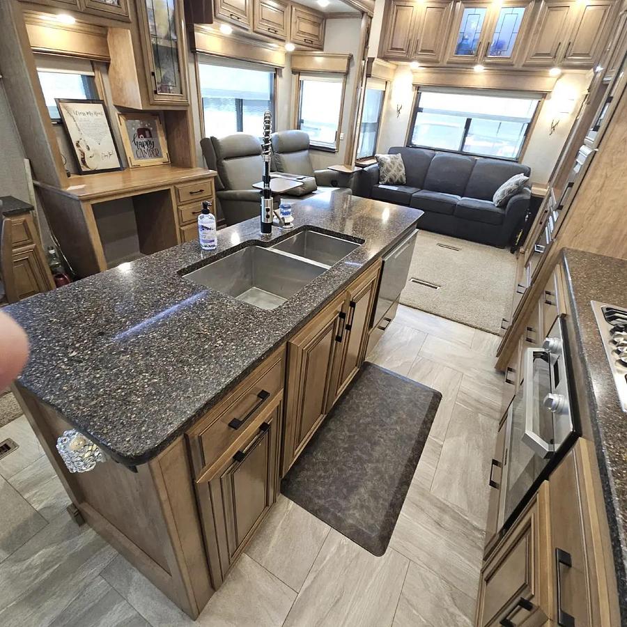 Used 2019 DRV Mobile Suite 44 Houston Fifth Wheel