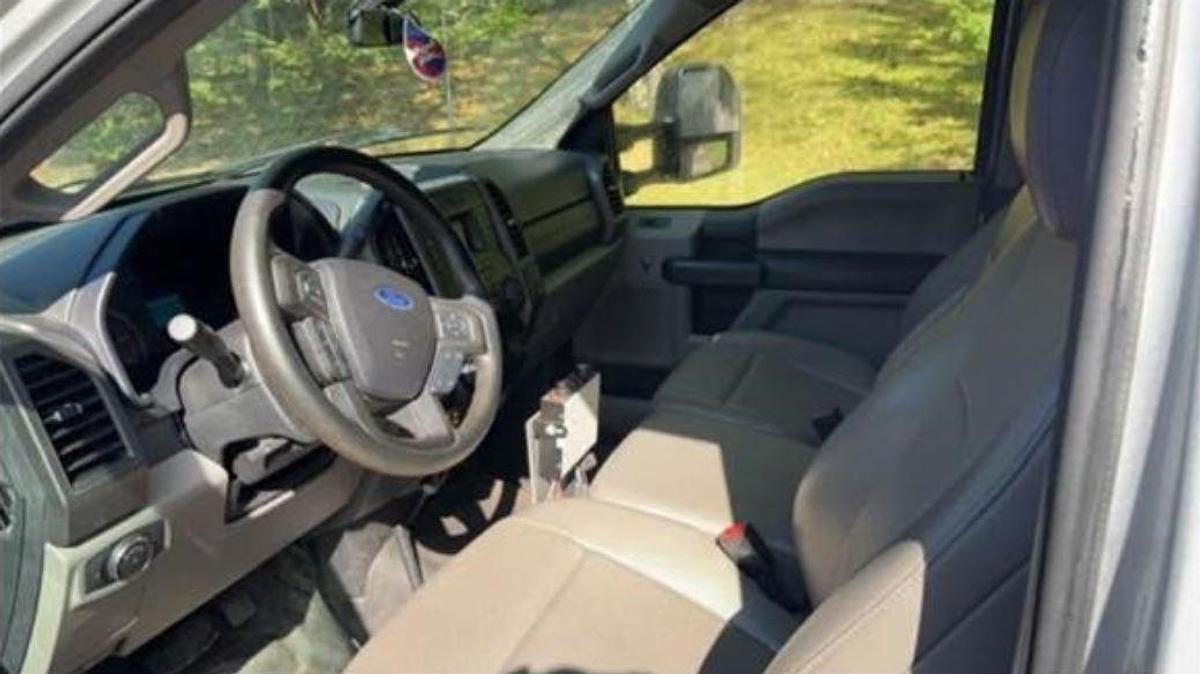 Used 2022 FORD F600 XLT Utility Truck