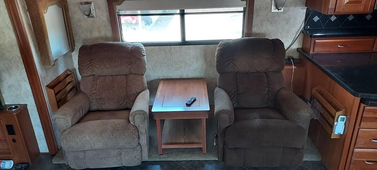 Used 2011 Winnebago Journey 40U Class A Motorhome