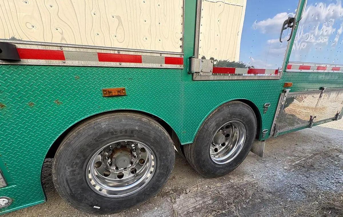 Used 2011 Custom Built Horse Trailer