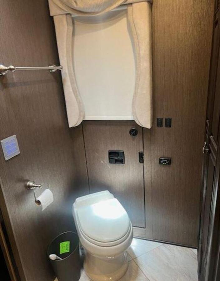 Used 2016 Newmar Dutch Star 4002 Class A Motorhome