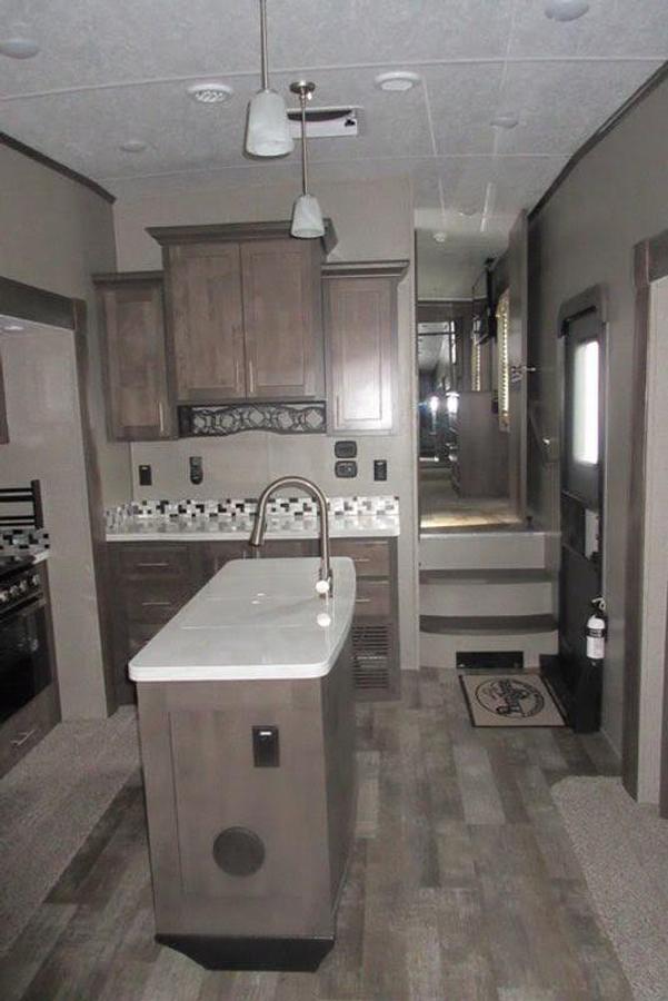 Used 2019 Forest River Rockwood Signature Ultra Lite 8299BS Fifth Wheel