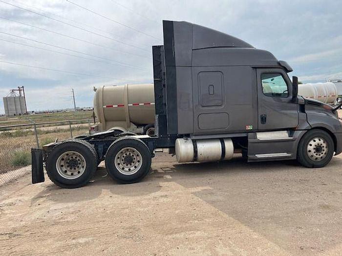 Used 2019 Freightliner Cascadia