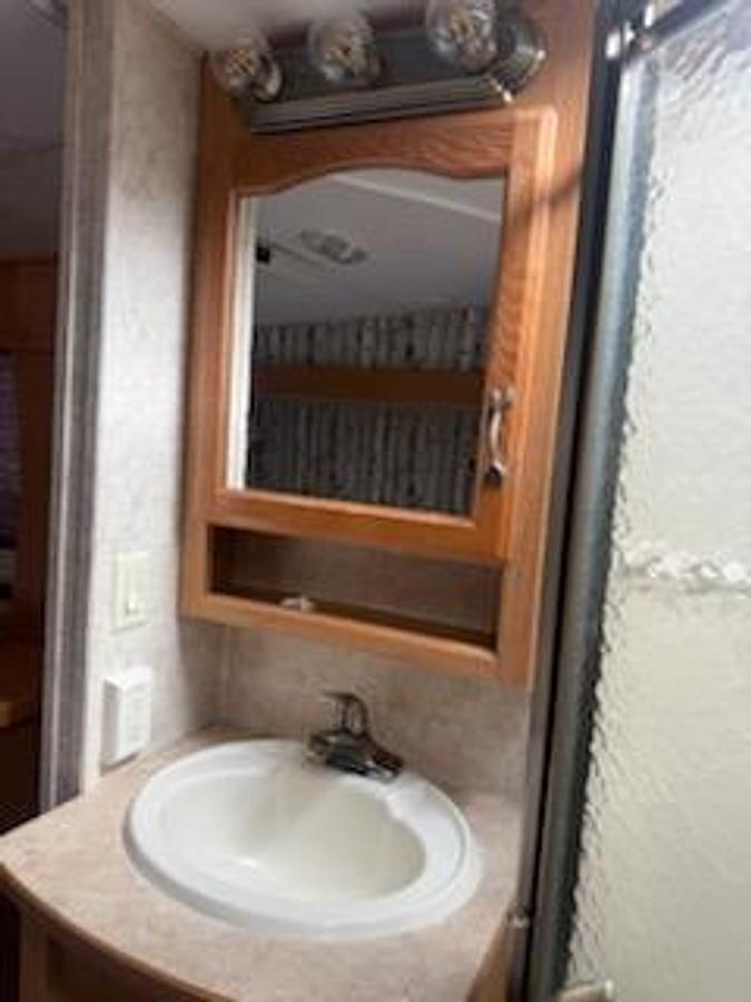 Used 2006 Keystone Montana 1647598 Fifth Wheel 