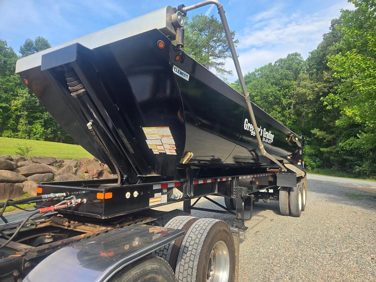 Used 2022 Clement Trailer