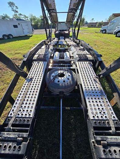 Used 2015 Volvo VAH Car Hauler