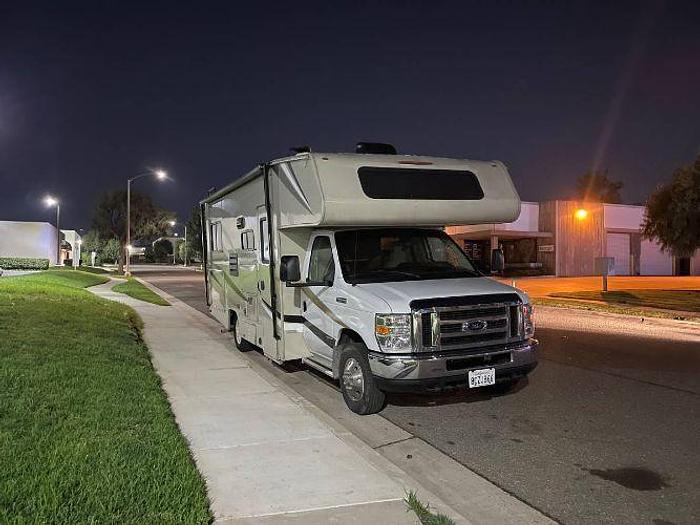 Used 2019 Coachmen Leprechaun 220QB