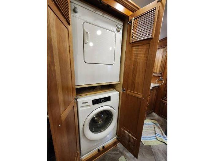 Used 2016 Newmar Dutch Star 4369