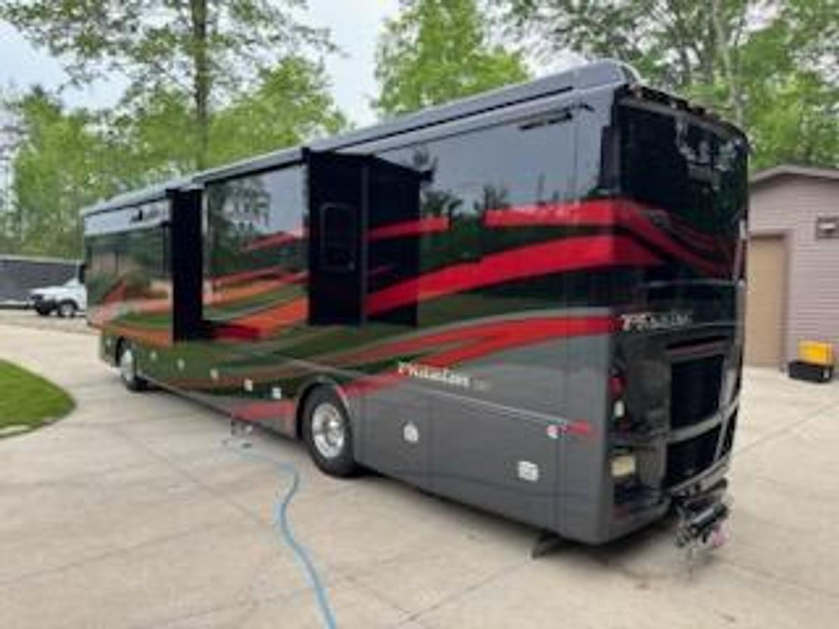 Used 2024 Tiffin Phaeton 40IH Class A Motorhome
