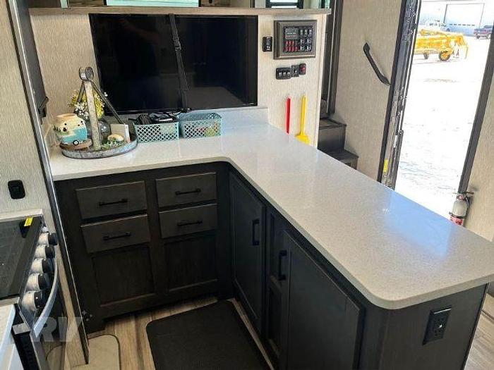 Used 2022 Crossroads Cruiser CR3841FL