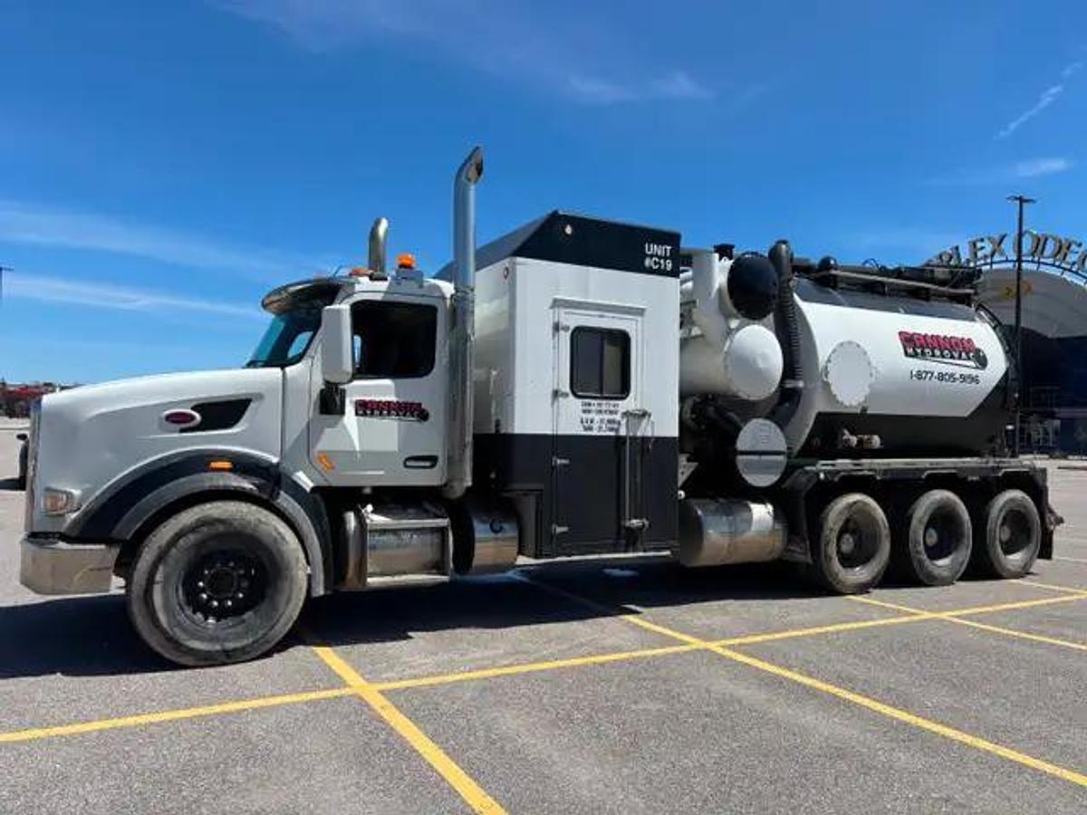 Used 2020 Peterbilt Foremost 1600 Hydrovac Truck