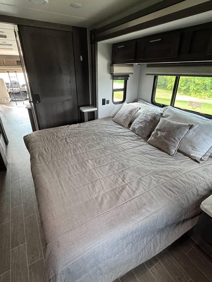 Used 2022 Forest River Georgetown GT5 M-34M