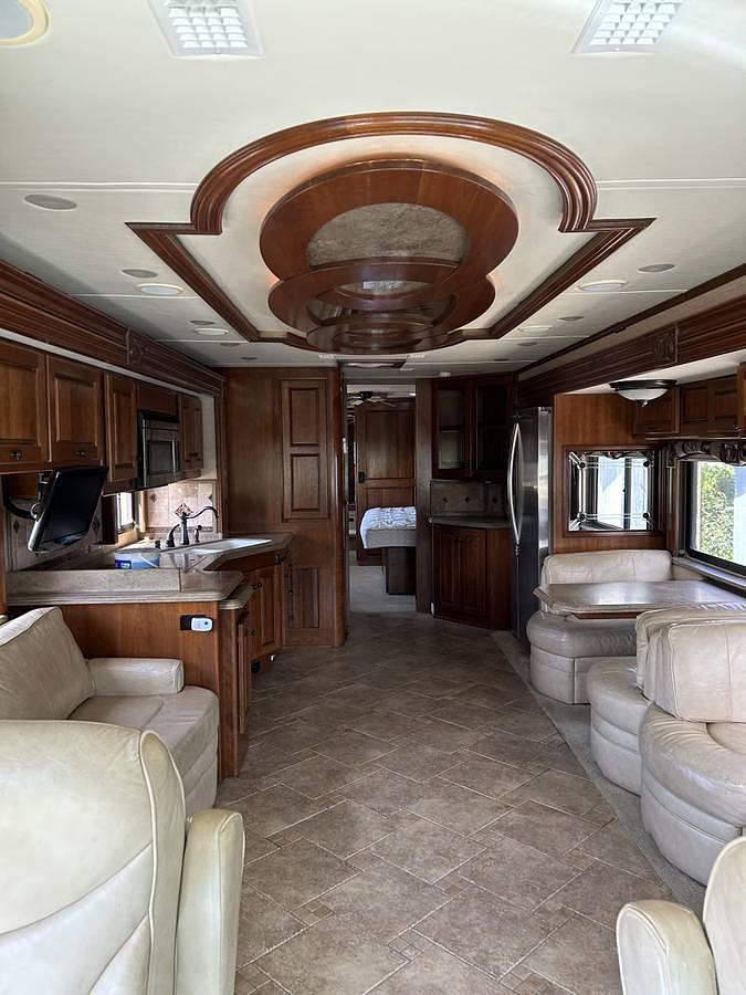 Used 2009 Monaco Dynasty Yorkshire IV