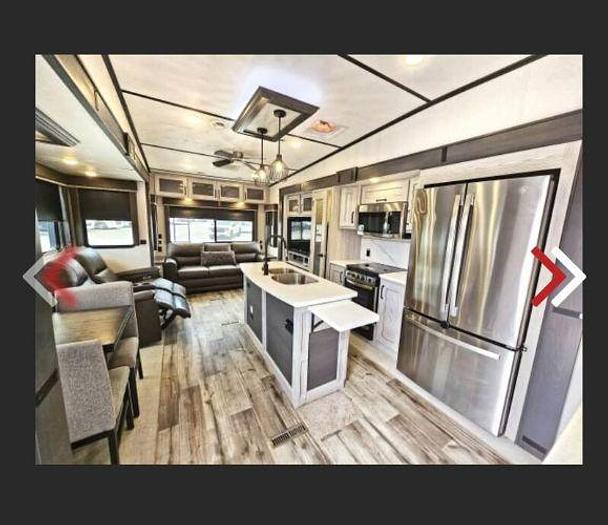 Used 2022 Keystone Montana 331RL