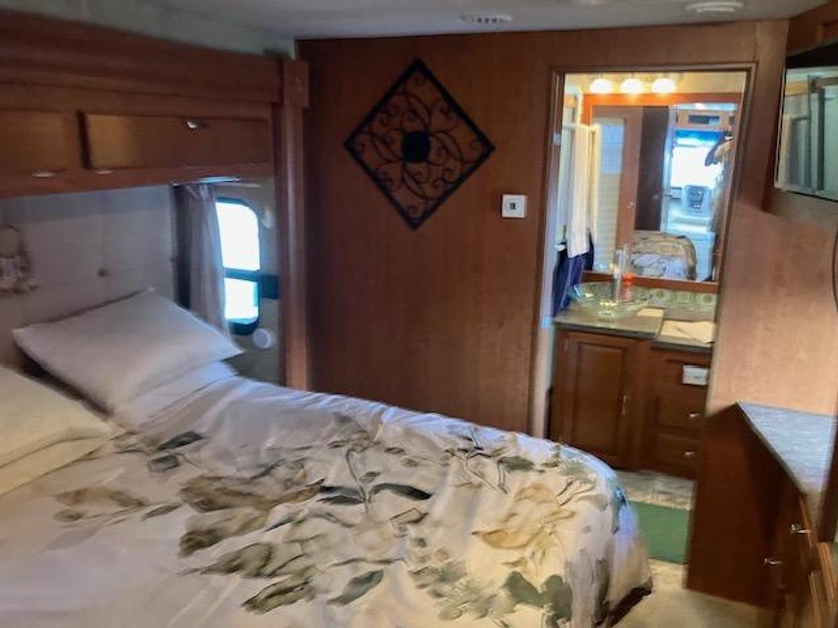 Used 2011 Forest River Georgetown 36DS