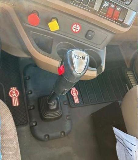 Used 2014 KENWORTH T880