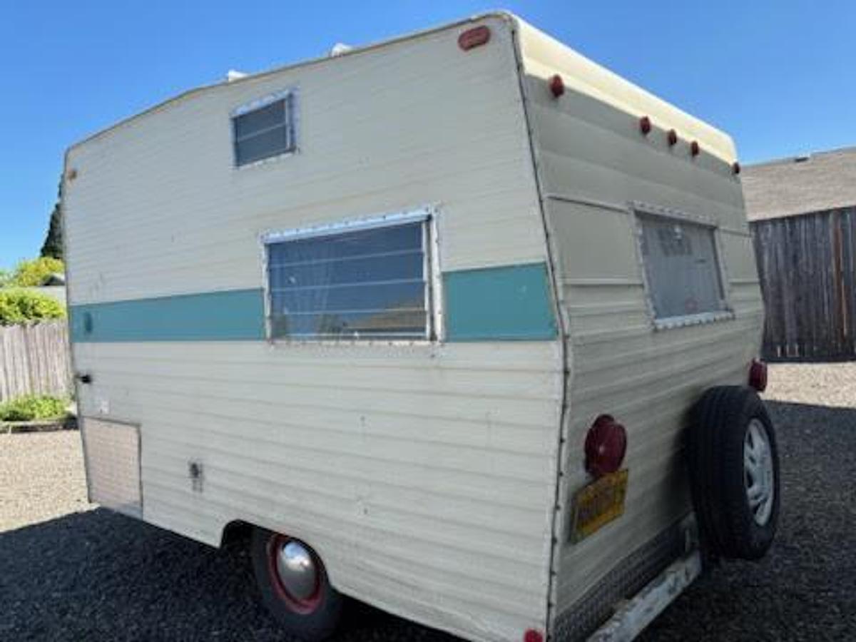 Used 1970 Shasta CT Travel Trailer