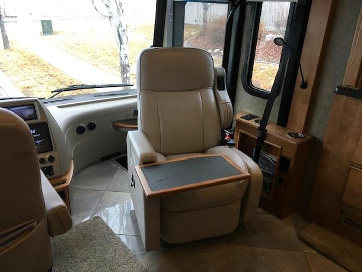 Used 2016 Winnebago Journey 40R Diesel Pusher