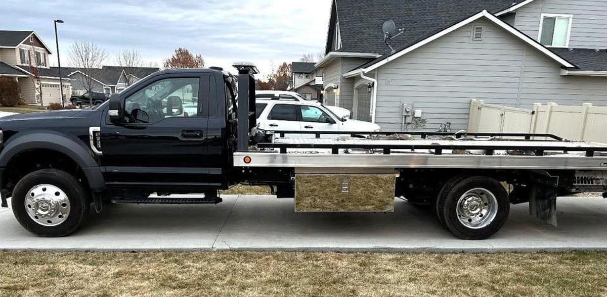 Used 2022 Ford F600 Rollback Tow Truck