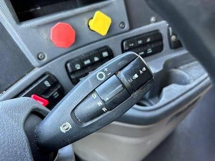 Used 2018 Freightliner Cascadia 125