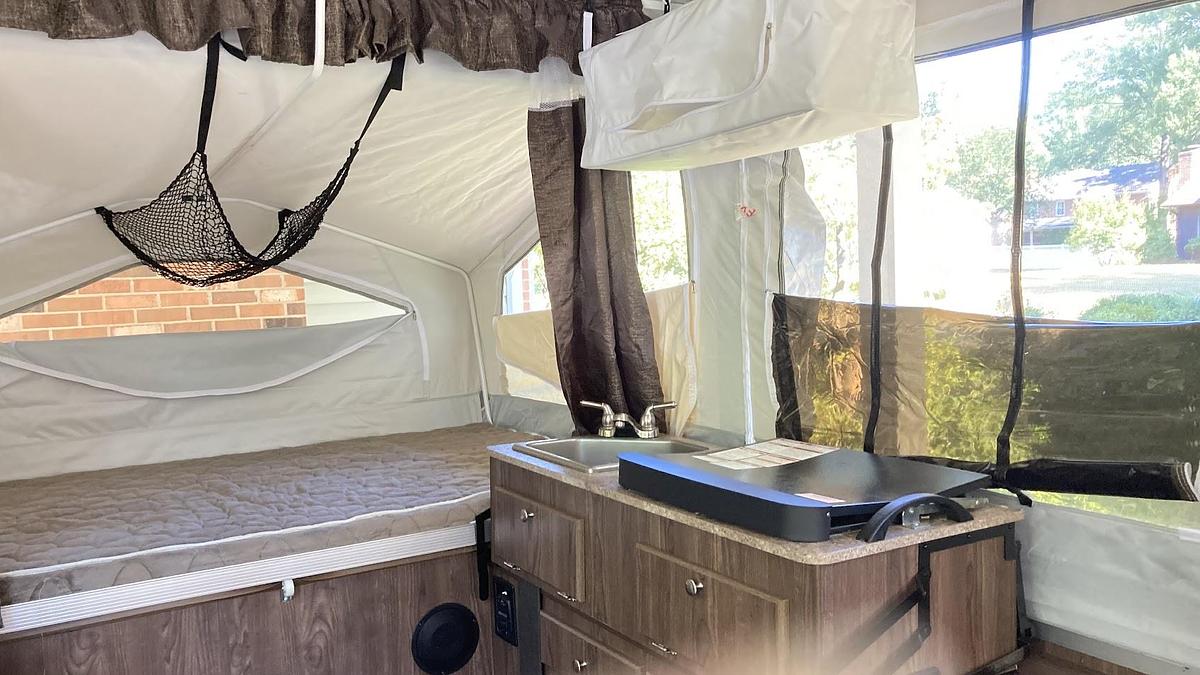 Used 2007 Pop Up Tent Camper