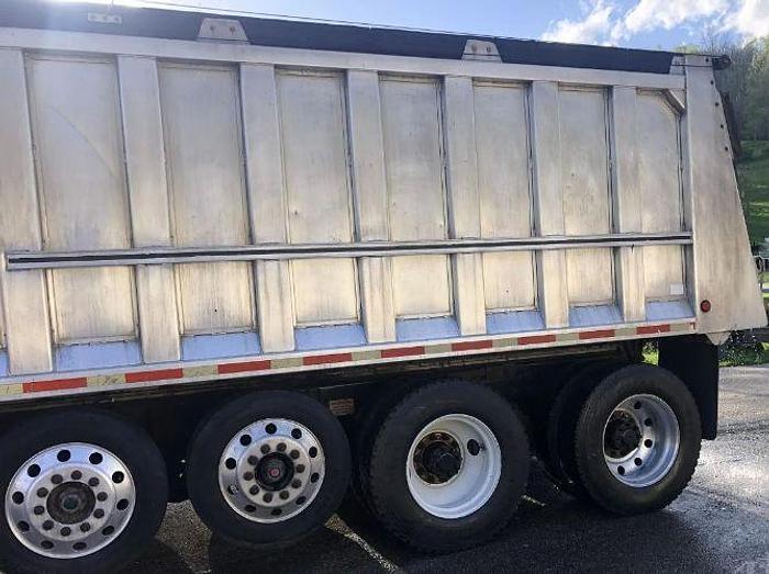 Used 2006 Mack Granite CV713