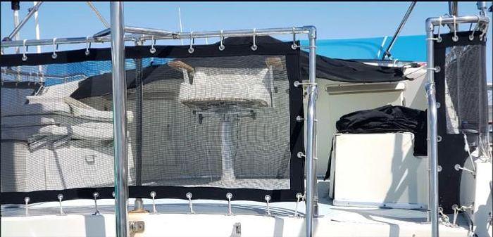 Used 1977 Tollycraft Tri-Cabin Liveaboard