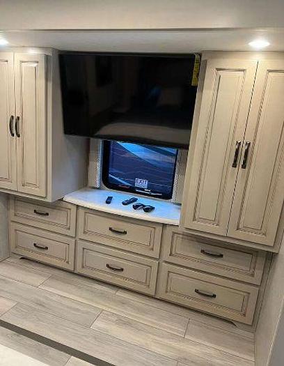 Used 2023 Newmar Dutch Star 4369