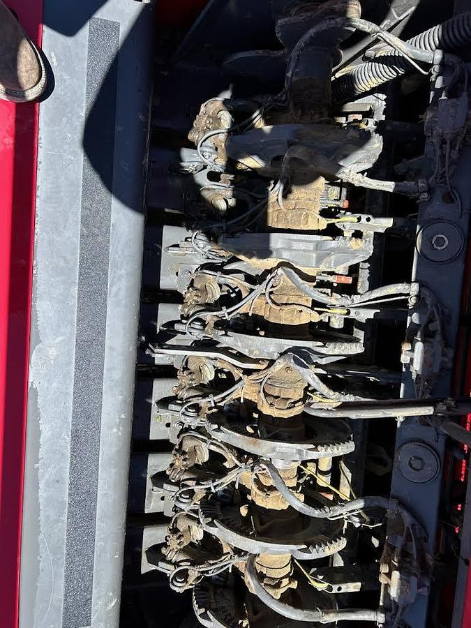 Used 2013 MASSEY FERGUSON 2170