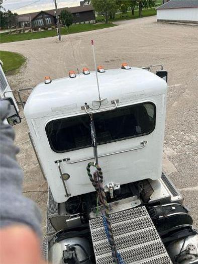 Used 2011 Peterbilt 384