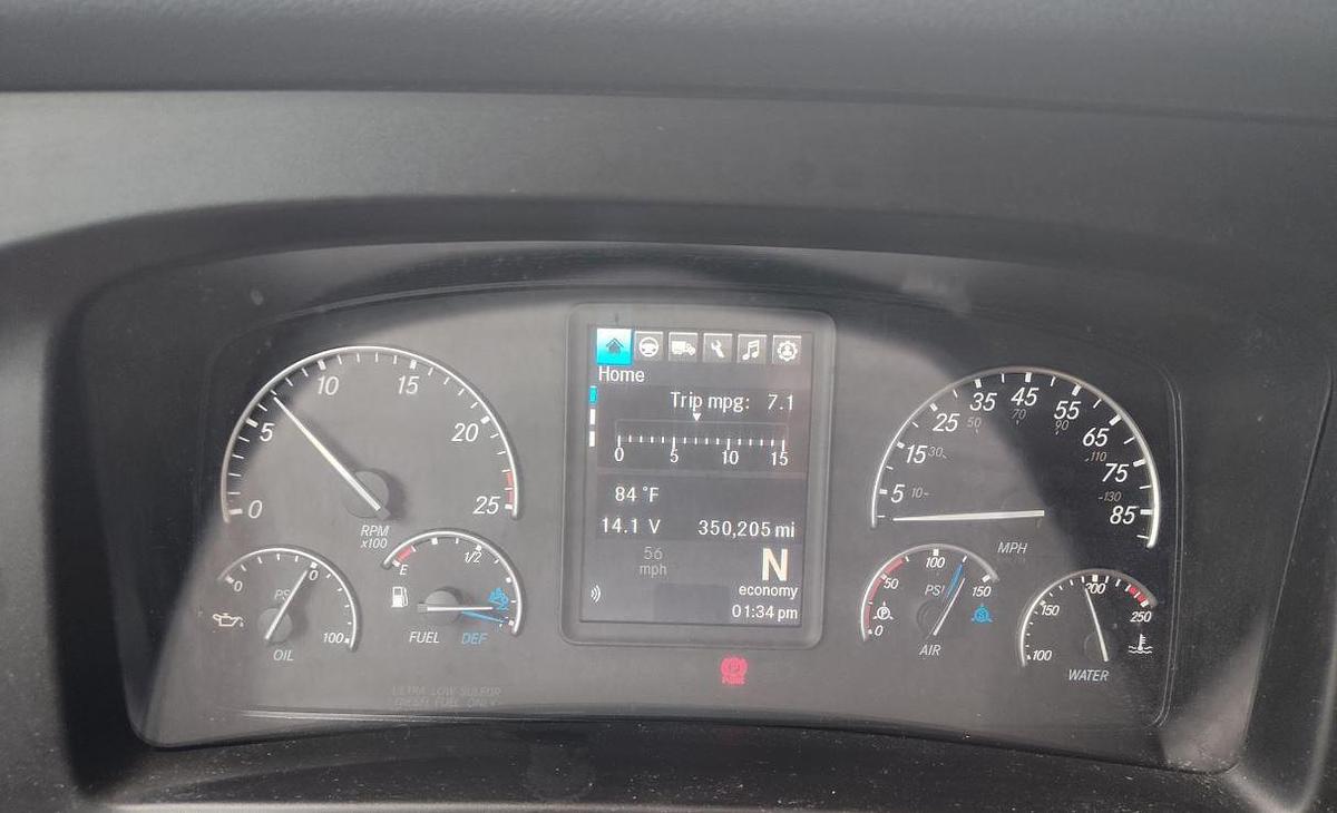 Used 2022 FREIGHTLINER CASCADIA 126