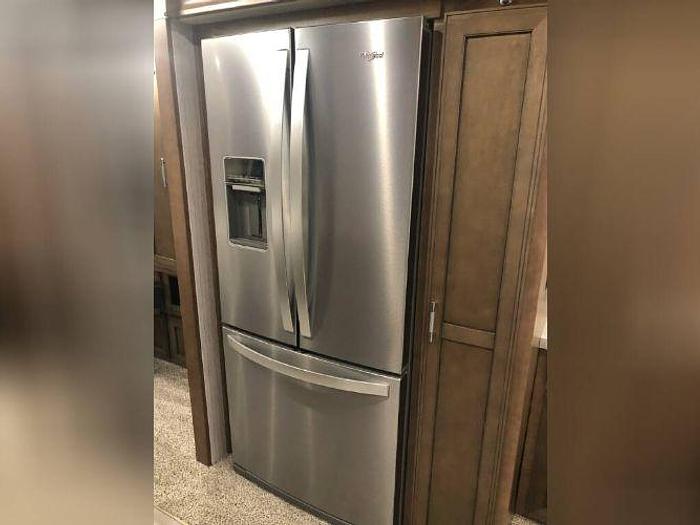 Used 2020 Newmar VENTANA 4037