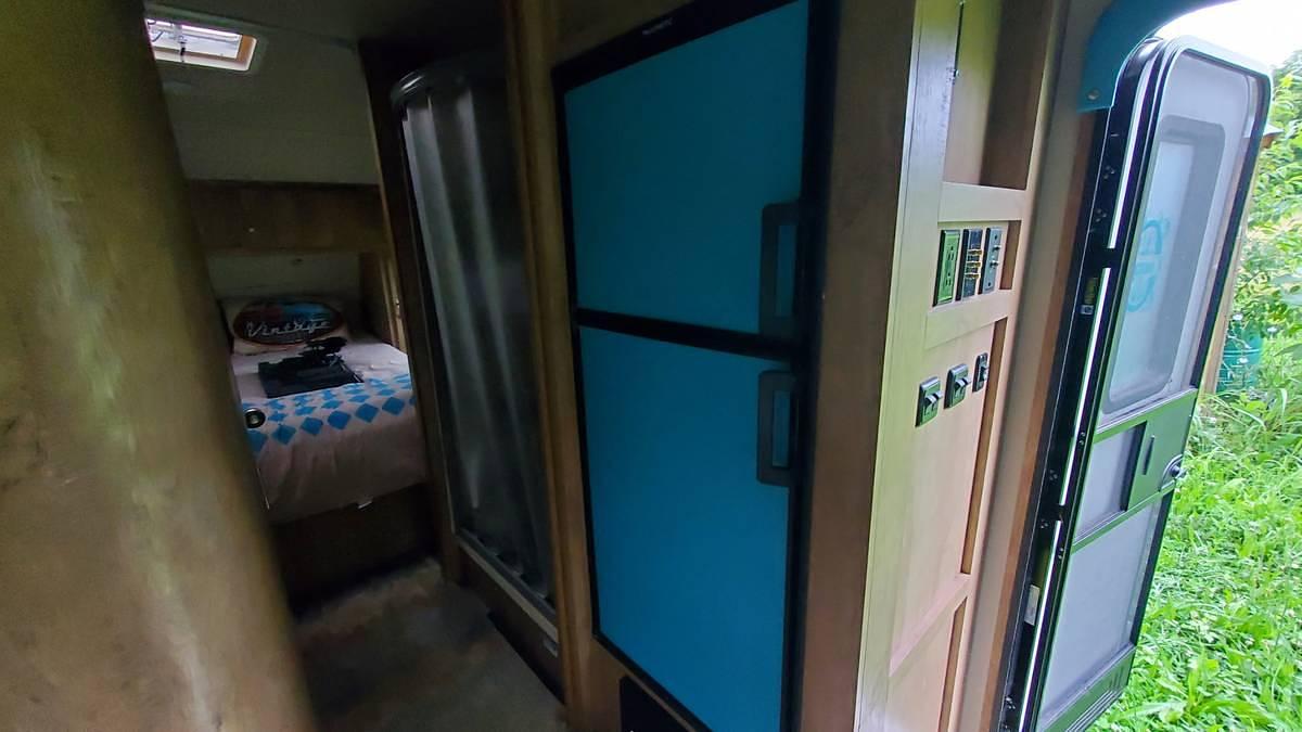 Used 2020 Gulf Stream Vintage Cruiser 19ERD Travel Trailer