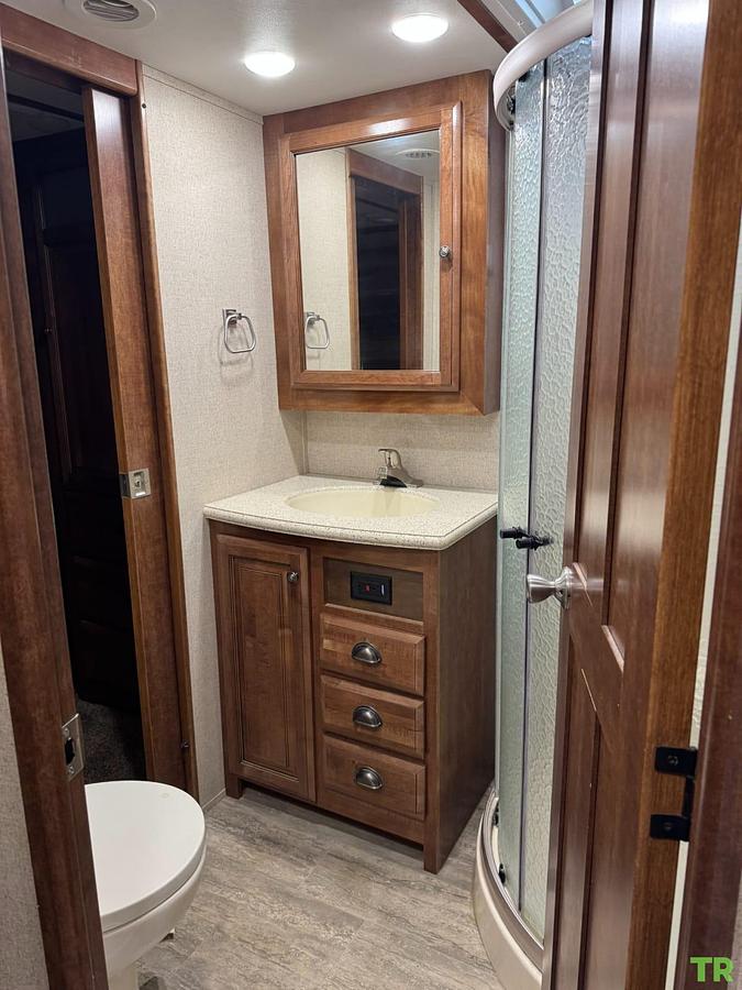 Used 2017 CrossRoads Redwood 382RL