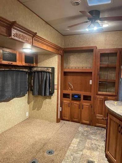 Used 2010 Forest River Sierra 35LOFT