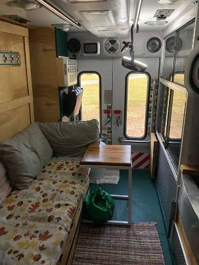 Used 2013 INTERNATIONAL Durastar 4300LP