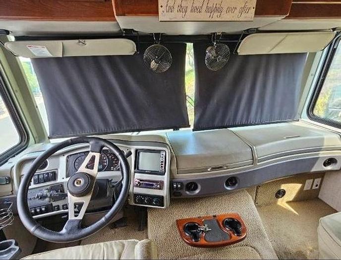 Used 2005 Fleetwood Southwind 37L