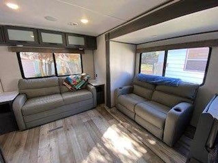 Used 2022 Dutchmen Aspen Trail 2860RLS